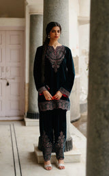 Blue Velvet Embroidered kurta Set with Wine Dupatta