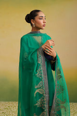 Close-up of gold and navy embroidered paisley border on green dupatta