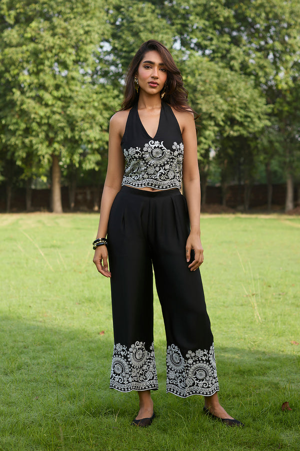Black Halter Broderie Set