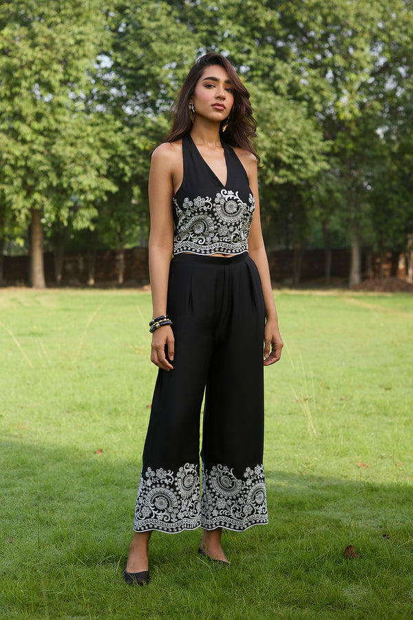 Black Halter Broderie Set