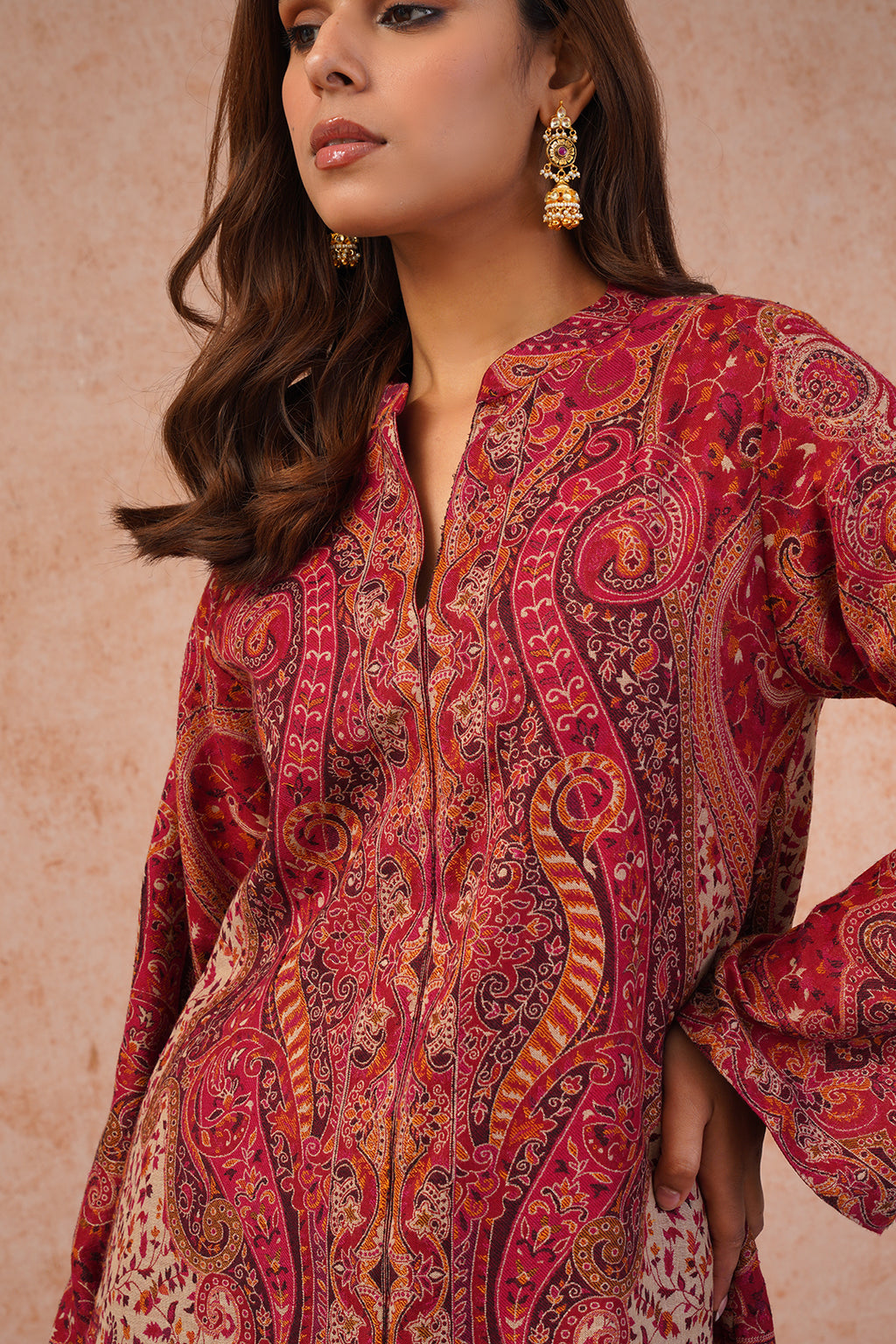 Inhing Scarlet Kaani Set: Your Winter Wardrobe Essential – INCHING INDIA