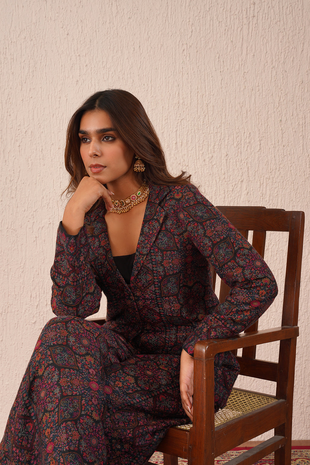 Inhing Shop This Winter Black Woven Coat Set For Women – INCHING INDIA