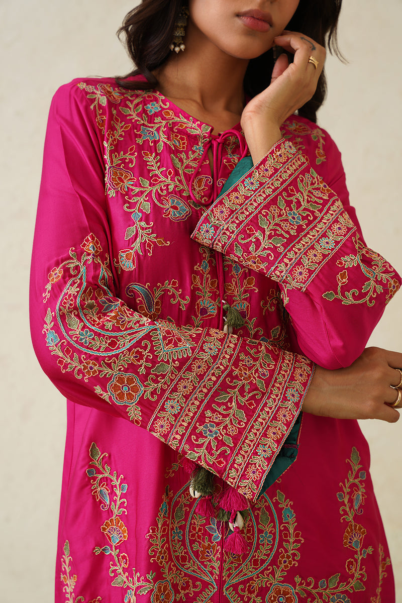 Noor Hot Pink Fusion Embroidered Set- Inchingindia