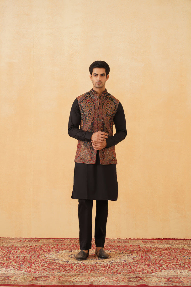 Black Kaani Jacquard Jacket with Kurta & Pant- Inchingindia