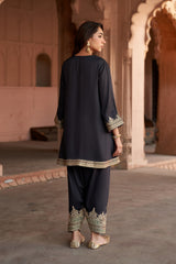Jashn Black Embroidered Salwar Set with Wine Dupatta, black paisley embroidered kurta salwar with wine organza dupatta, image 9 of 13