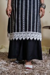 BLACK EMBROIDERED KURTA SET