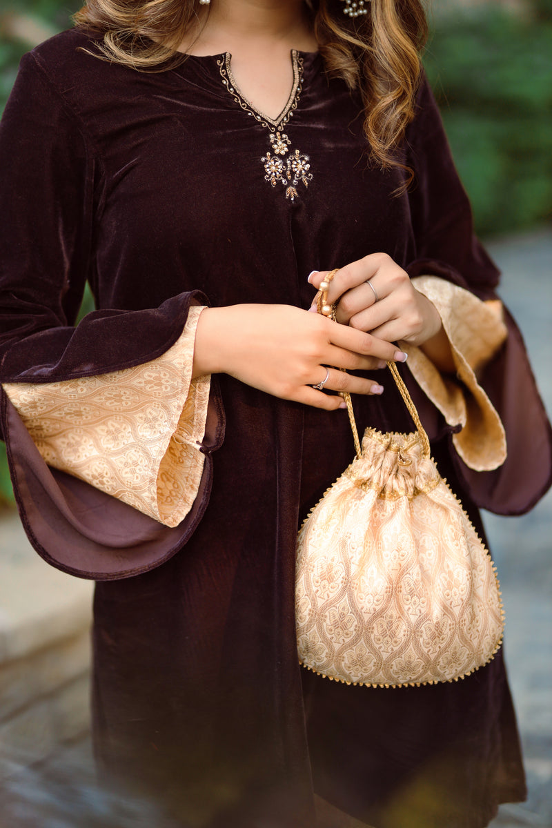 Velvet embellished sleeves kurta with silk pants and organza dupatta – Sohni